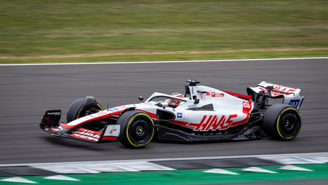 Šok! Toyota možná zachrání Haas F1 v roce 2026!