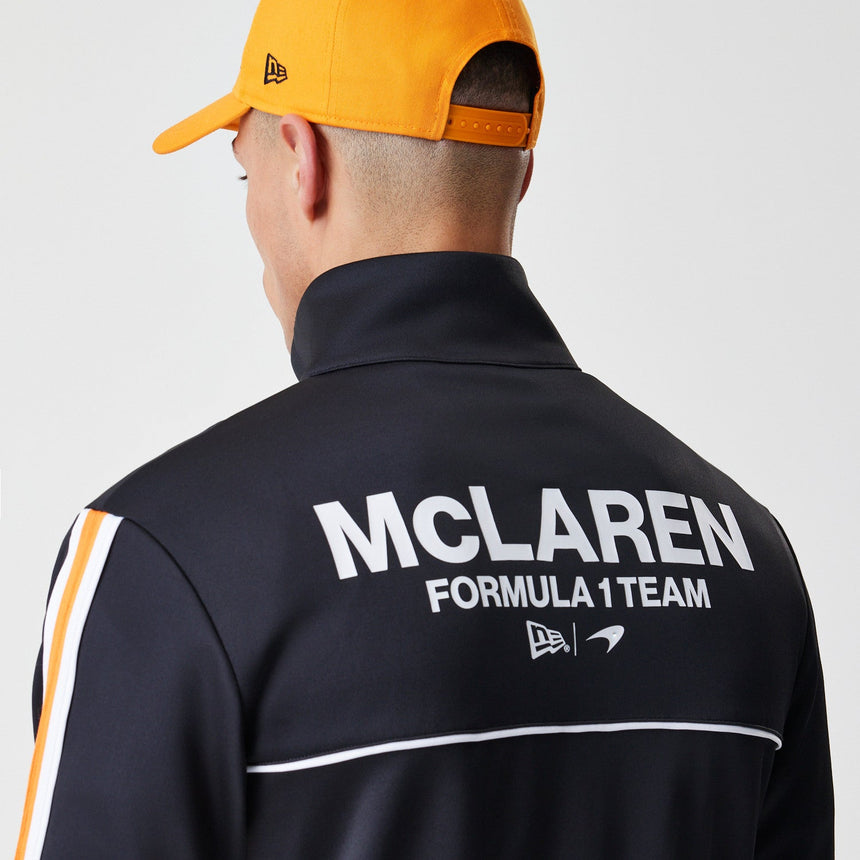 McLaren svetr se zipem po celé délce, New Era, Černá