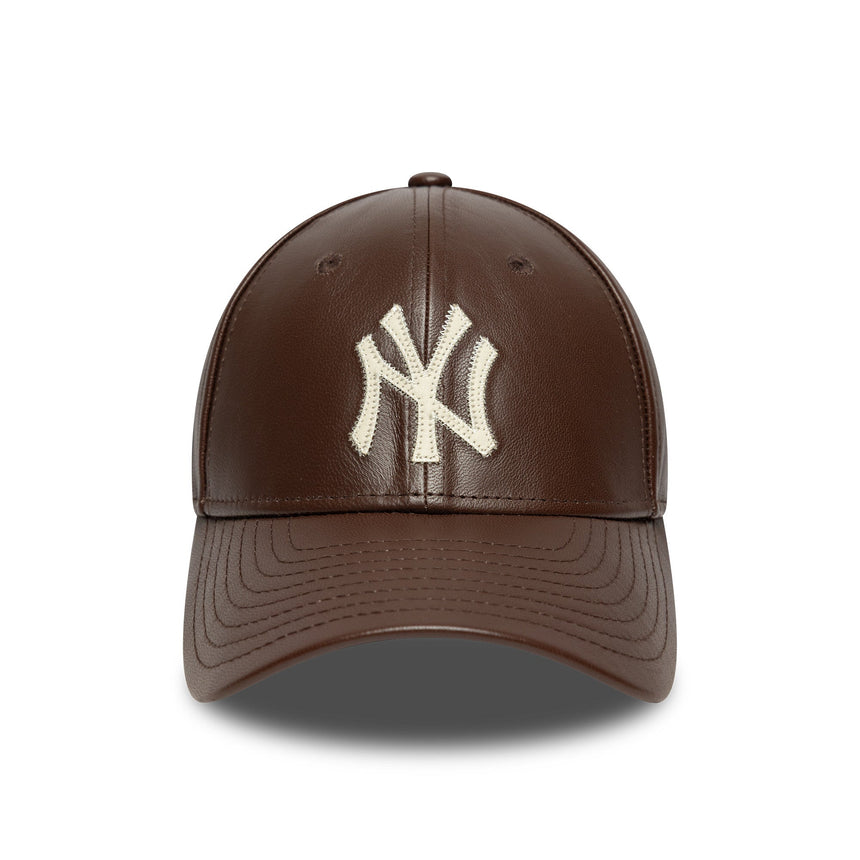 kšiltovka New York Yankees, kožená, New Era, 9FORTY, jednobarevná, hnědá