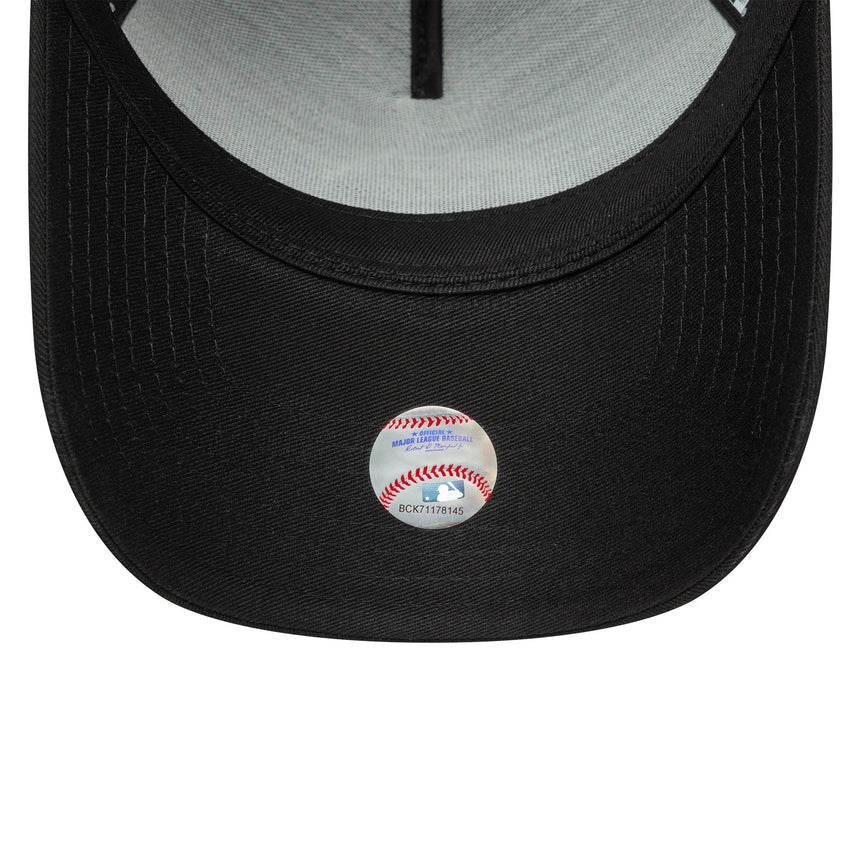 Kšiltovka New York Yankees, outline pin, New Era, 9FORTY, Černá