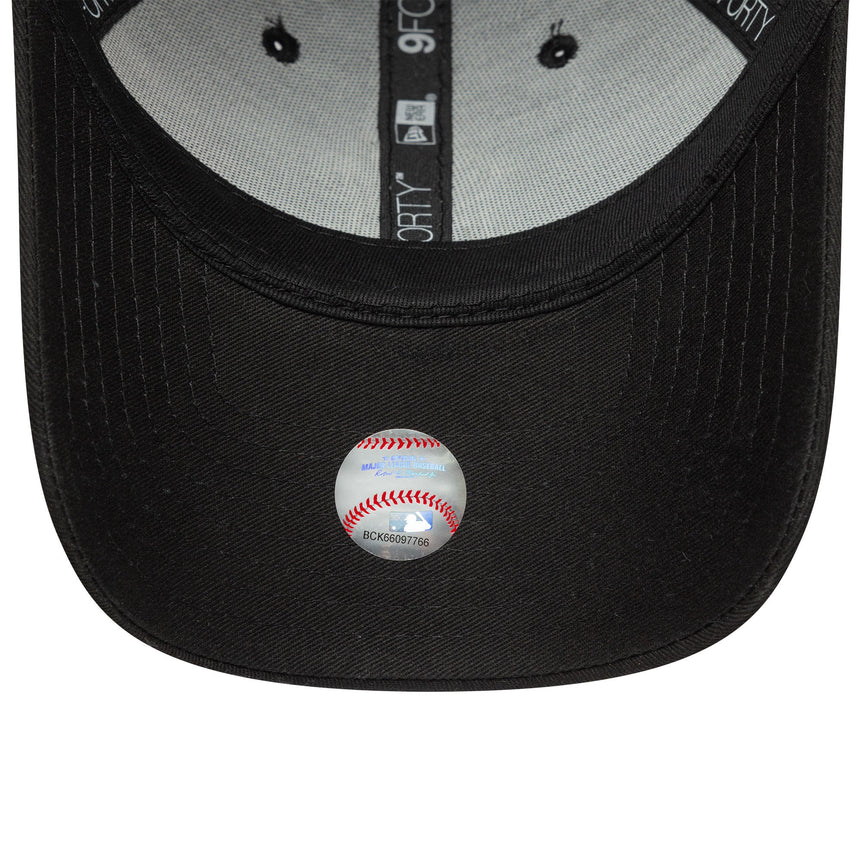 Čepice New York Yankees, TEAM OUTLINE, New Era, 9FORTY, obrys, Černá