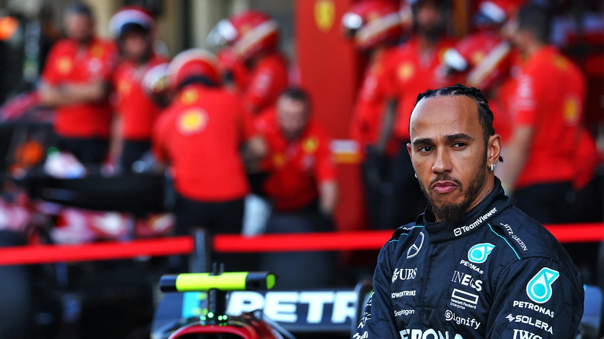 Ex pilot: Hamilton bude pomalý ve Ferrari