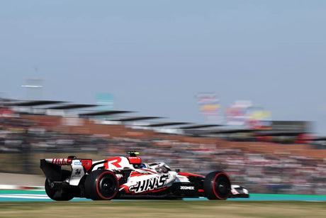 Haas v sezóně 2026 s dobrým startem a problémy v závěru