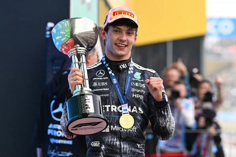 Antonelli vede trénink, Lindblad havaroval bez zranění