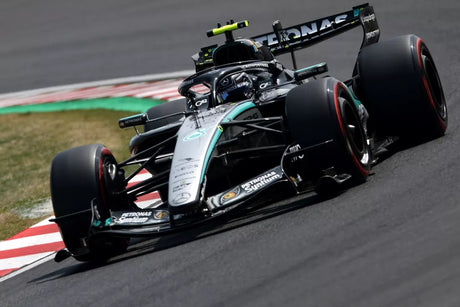 Mercedes vede šampionát, ale řeší spolehlivost a formu Russella