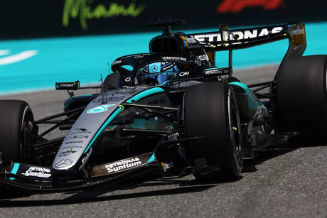 Mercedes hledá příčiny slabého výkonu v rychlých zatáčkách