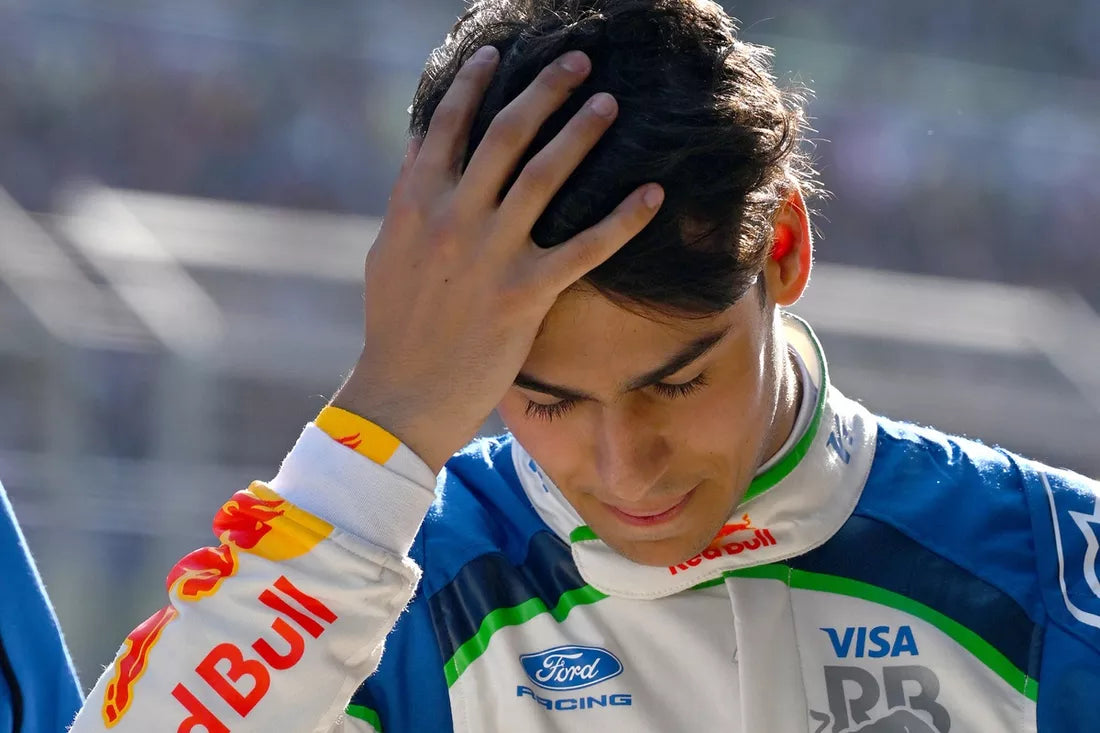 Arvid Lindblad bodoval z posledního místa za Racing Bulls