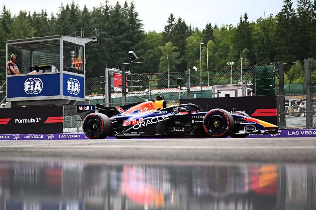 Red Bull řeší aerodynamický problém RB22 s poklesem výkonu