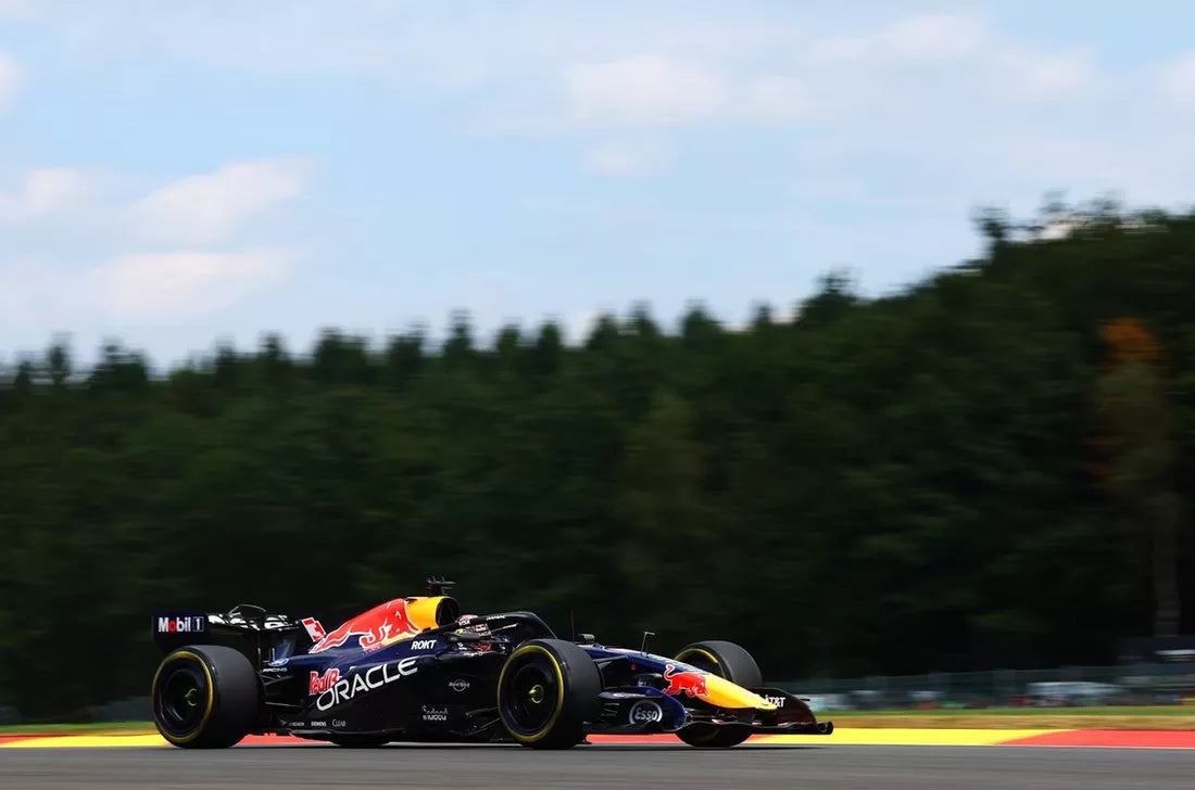 Red Bull využil výkon motoru k silnému závodu