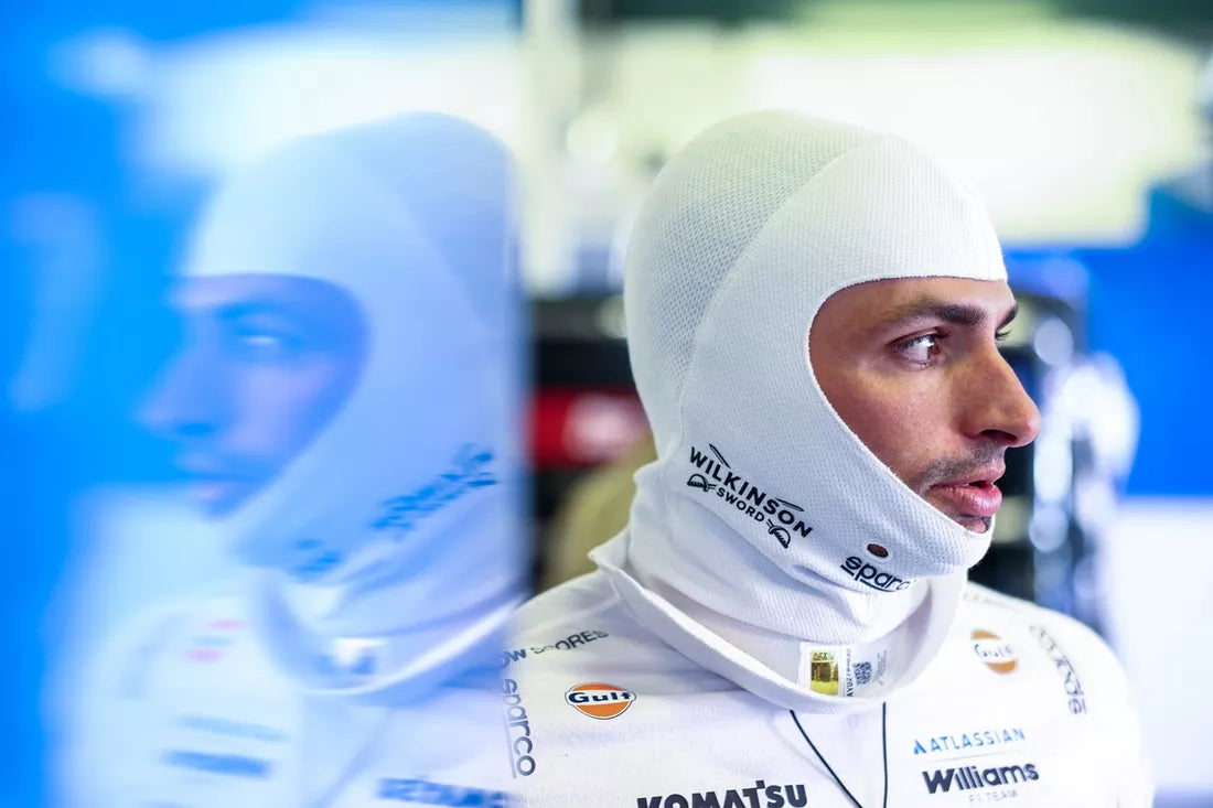 Sainz vysvětluje kolizi s Piastrim kvůli nefunkčnímu modrému světlu