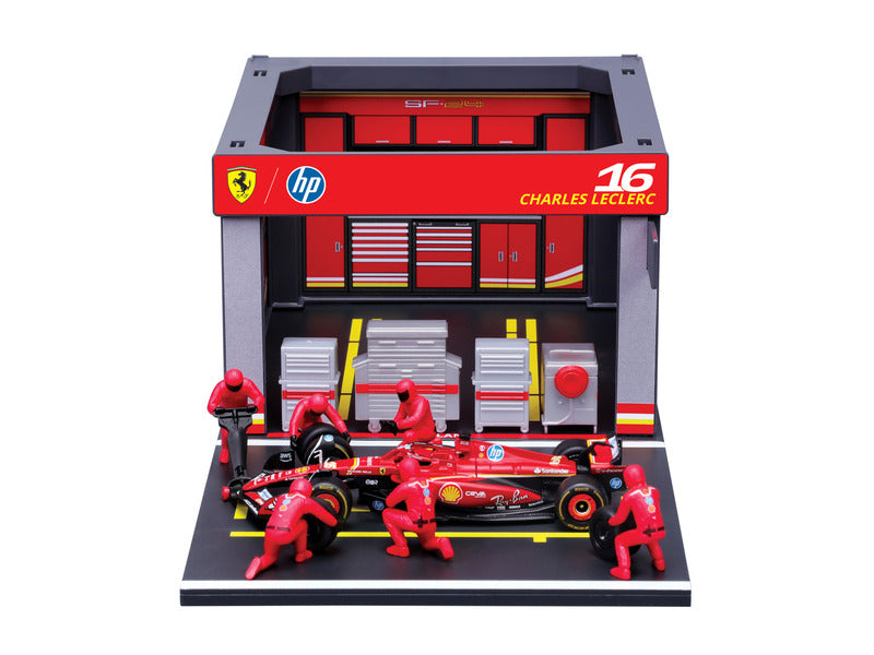 Ferrari modelová stavebnice, přístup do pit lane, bburago, 1:43, Charles Leclerc, #16, SF-24