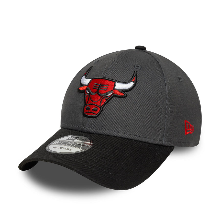 Kšiltovka Chicago Bulls, boční nášivka, New Era, 9FORTY, šedá