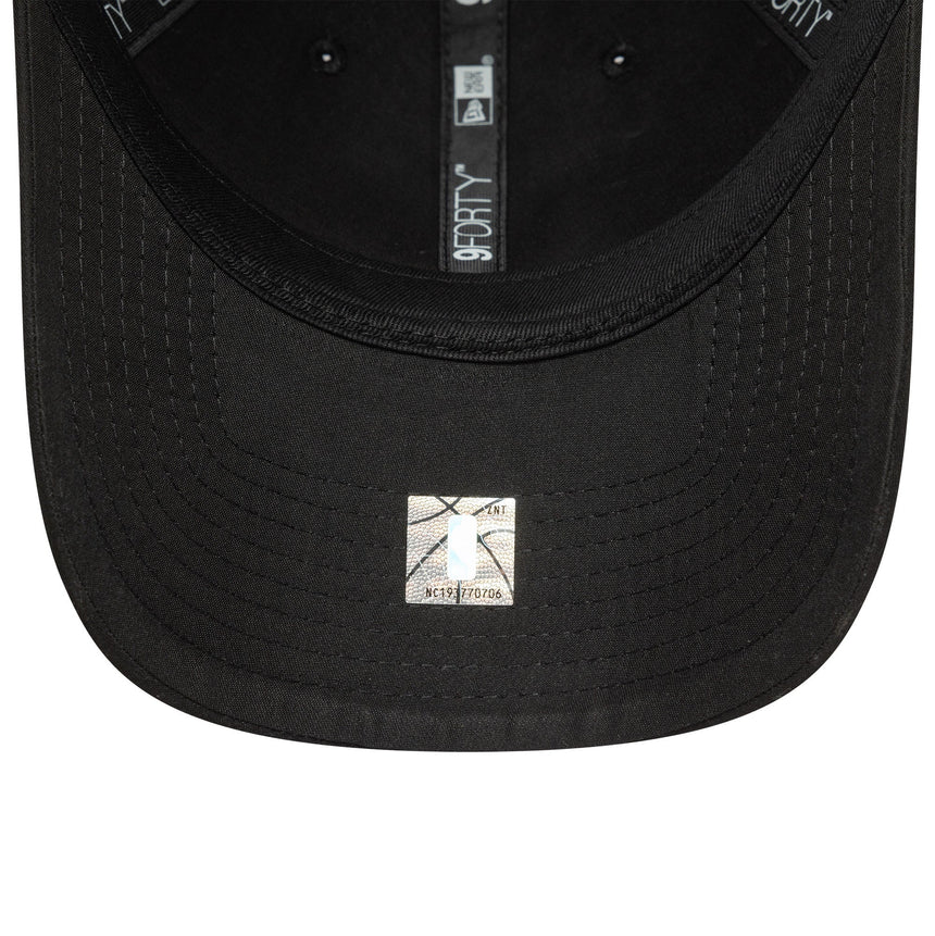 Kšiltovka Chicago Bulls, odznáček NBA, New Era 9FORTY, černá