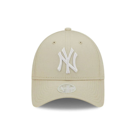 Dámská čepice New Era NY Yankees 9FORTY s nastavitelným pásem, bílá