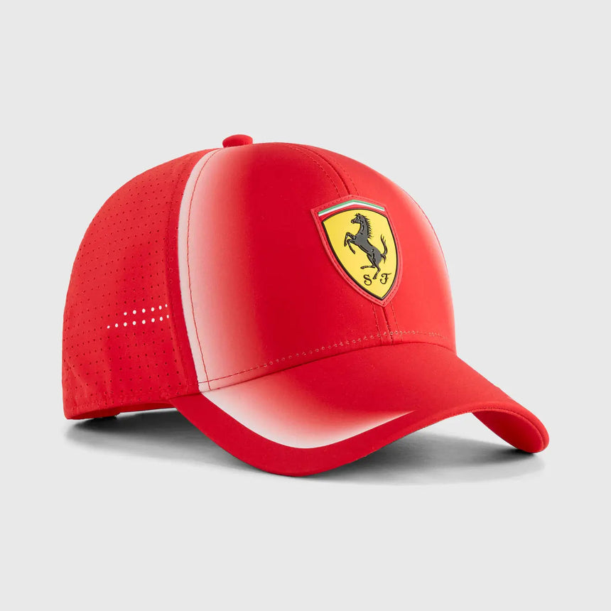 Ferrari čepice, tým, červená
