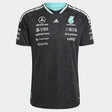 Mercedes Mez, tým, adidas, černá