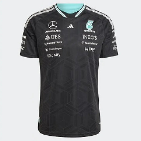 Mercedes Mez, tým, adidas, černá